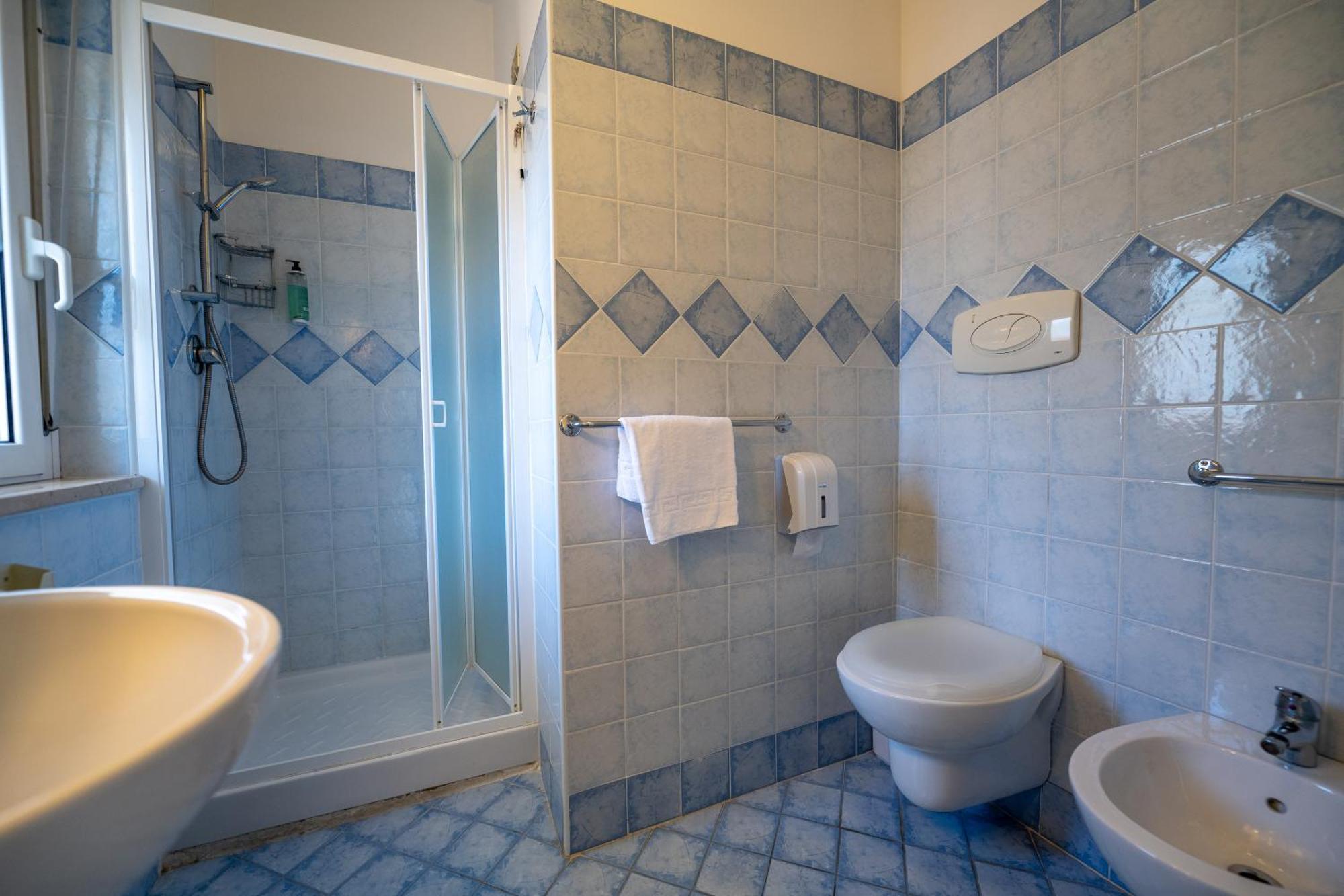 Di Matteo Hotel Roseto Degli Abruzzi Bagian luar foto
