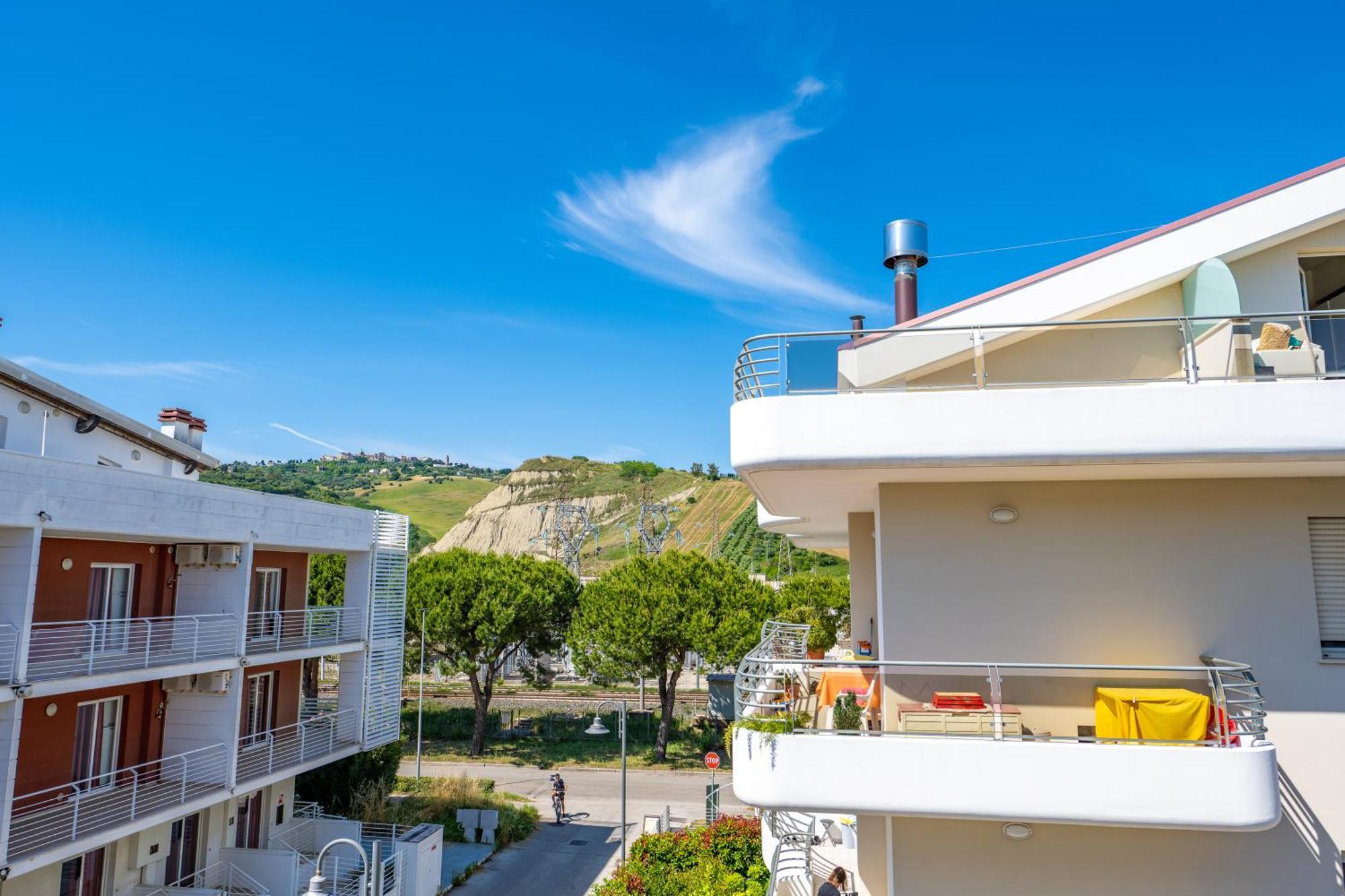 Di Matteo Hotel Roseto Degli Abruzzi Bagian luar foto