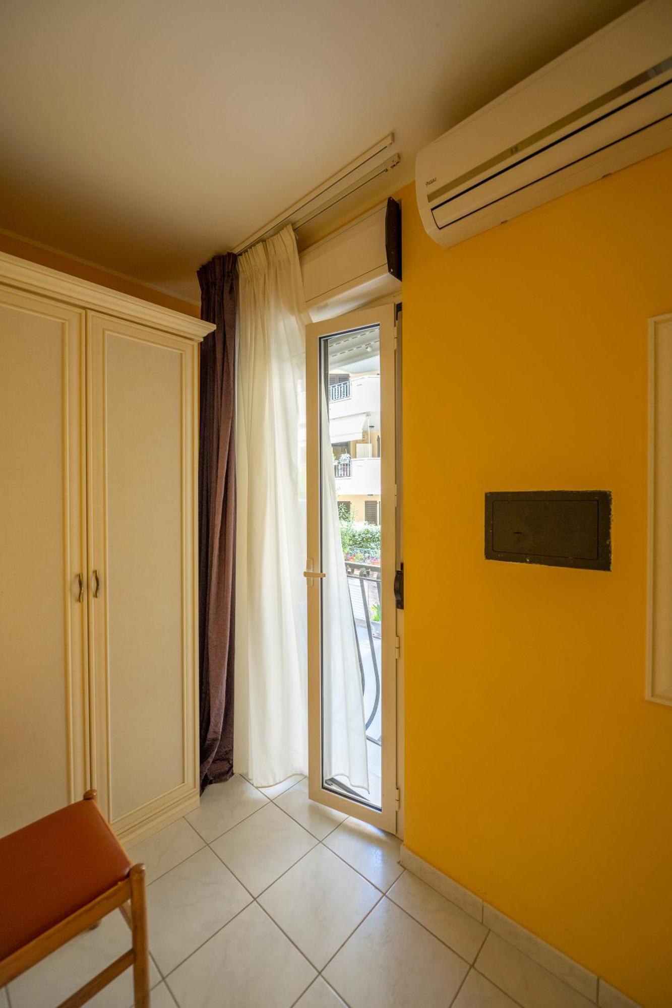 Di Matteo Hotel Roseto Degli Abruzzi Bagian luar foto